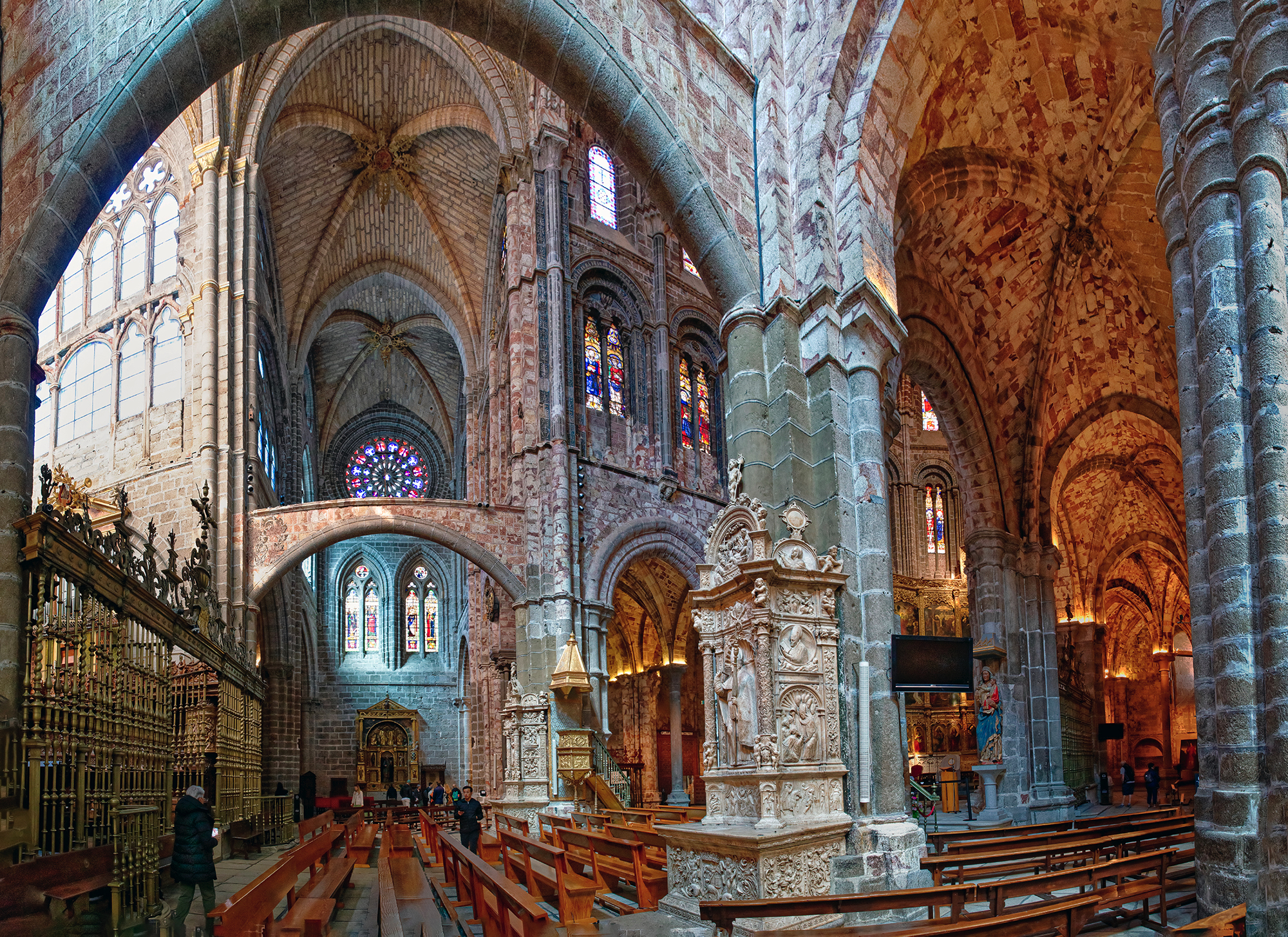 La cathédrale d'Ávila est considérée comme la première cathédrale gothique d'Espagne